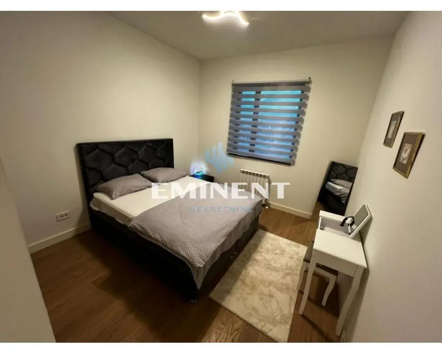 Izdavanje, dvosoban stan, 55m², Savski Venac, Beograd
