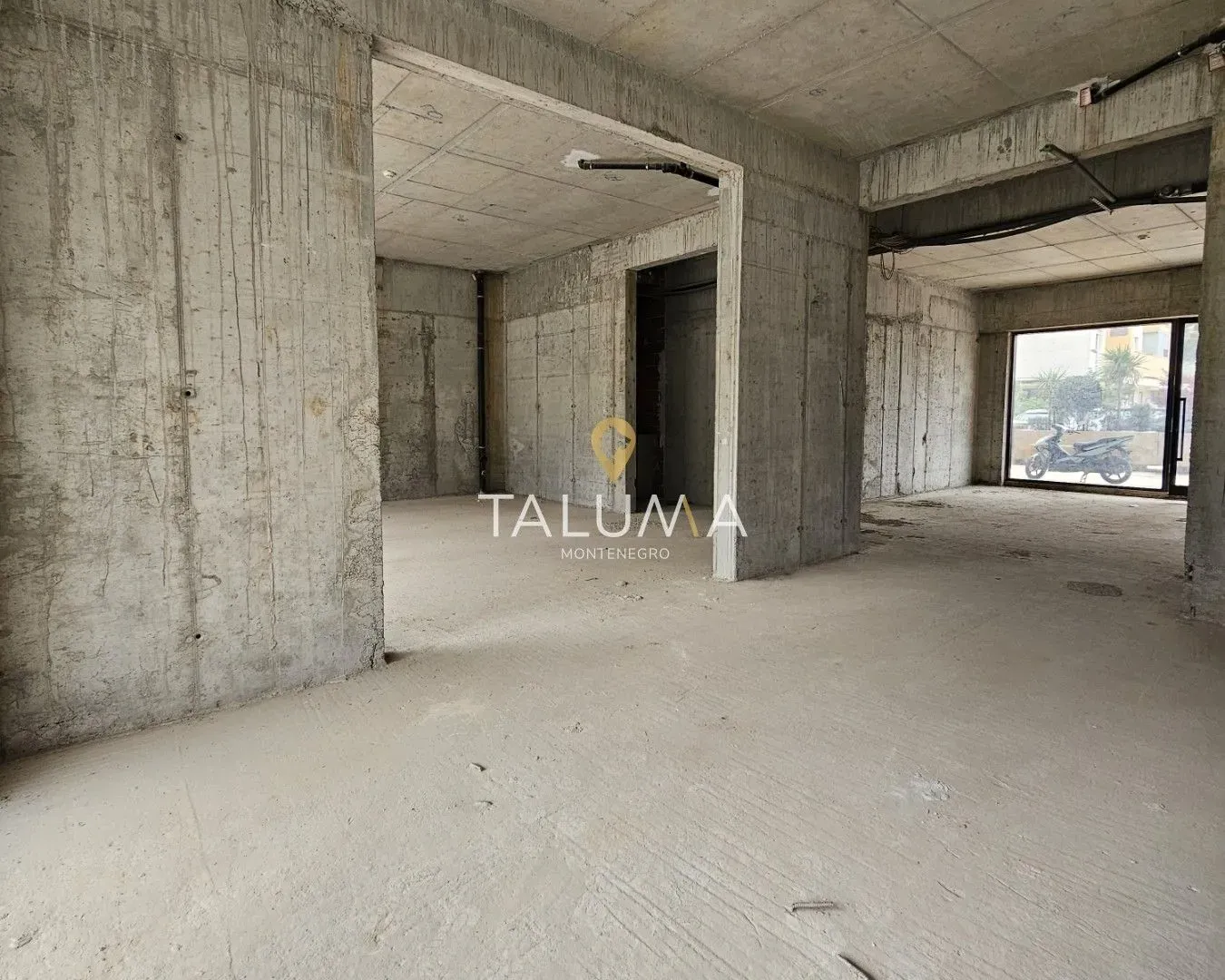 Rent, office space, 175m², Zagorič, Podgorica