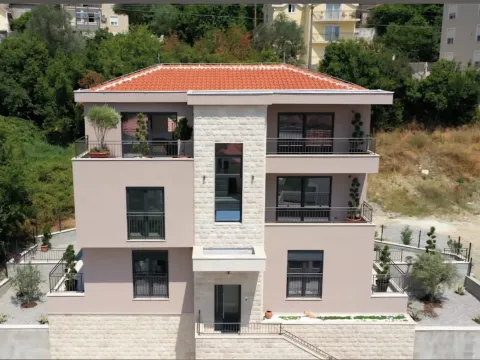 Prodaja, trosoban stan, 77m², Tivat, Crna Gora - image 4