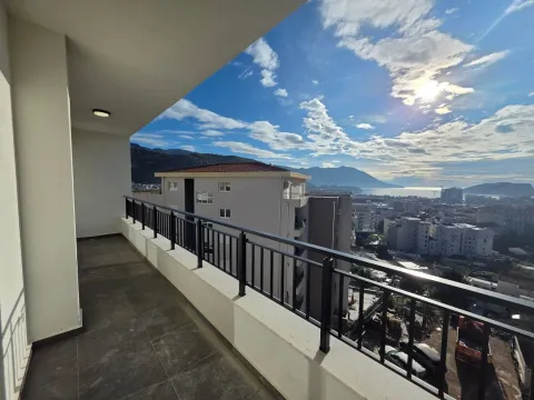 Prodaja, trosoban stan, 117m², Budva, Crna Gora - image 17