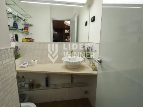 Sale, four bedroom apartment, 160m², Vračar Centar, Vračar Sve Podlokacije - image 11