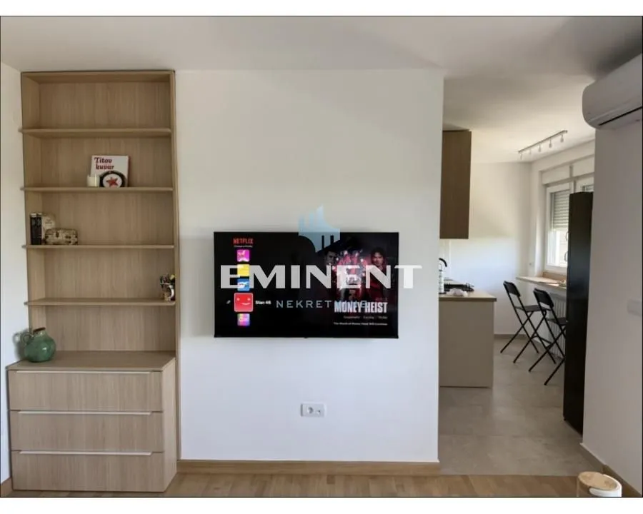 Rent, one bedroom apartment, 33m², Savski Venac, Beograd