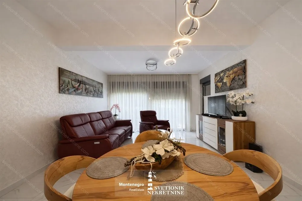 Prodaja, dvosoban stan, 62m², Igalo, Herceg Novi