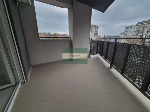 Izdavanje, četvorosoban stan, 97m², Centar, Paraćin - image 24