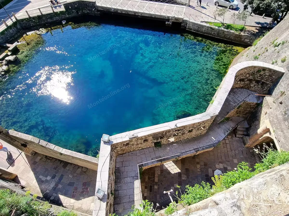 Prodaja, jednosoban stan, 34m², Grad, Kotor