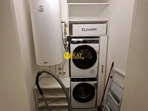 Izdavanje, trosoban stan, 74m², Savski Venac, Beograd - image 7