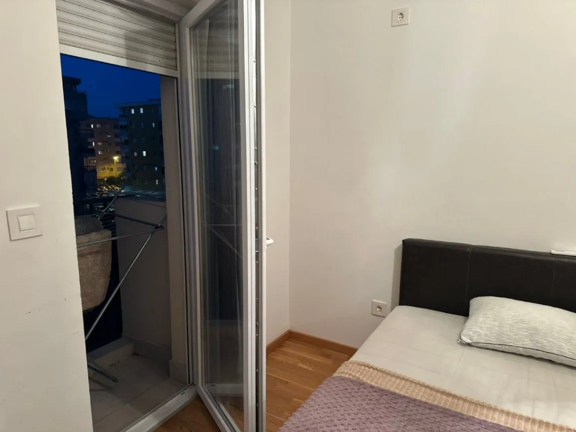 Izdavanje, jednosoban stan, 44m², Stari Aerodrom, Podgorica