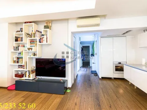 Prodaja, četvorosoban stan, 115m², Kalenić Pijaca, Vračar Sve Podlokacije - image 8