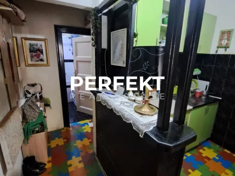 Izdavanje, dvosoban stan, 50m², Stari Grad, Beograd - image 8