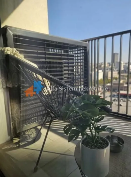 Rent, three bedroom apartment, 77m², Savski Venac, Beograd