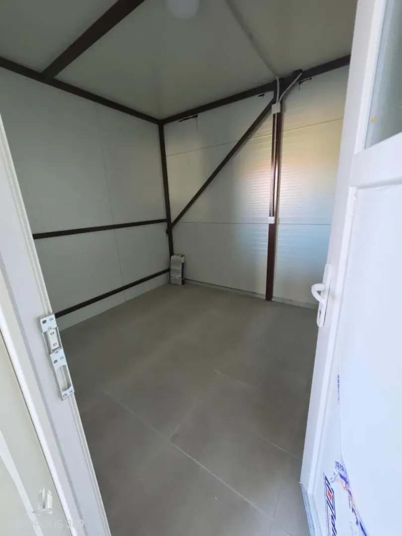 Rent, office space, 205m², Batajnica, Beograd