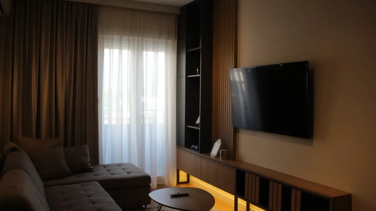 Izdavanje, jednosoban stan, 40m², Central Point, Podgorica