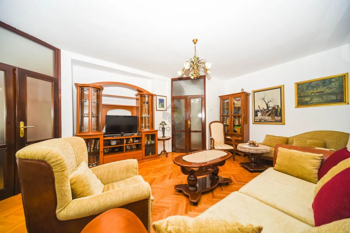 Prodaja, dvosoban stan, 80m², Zabjelo, Podgorica