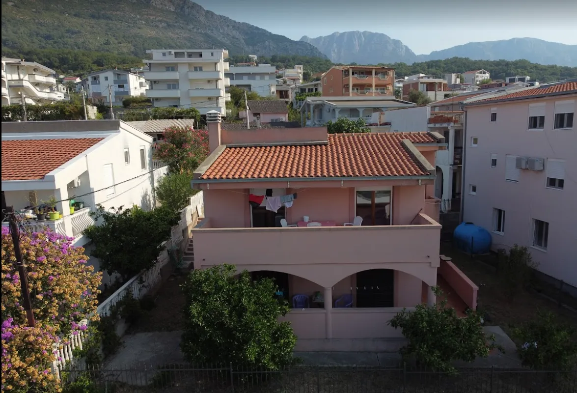Sale, house, 220m², Šušanj, Bar