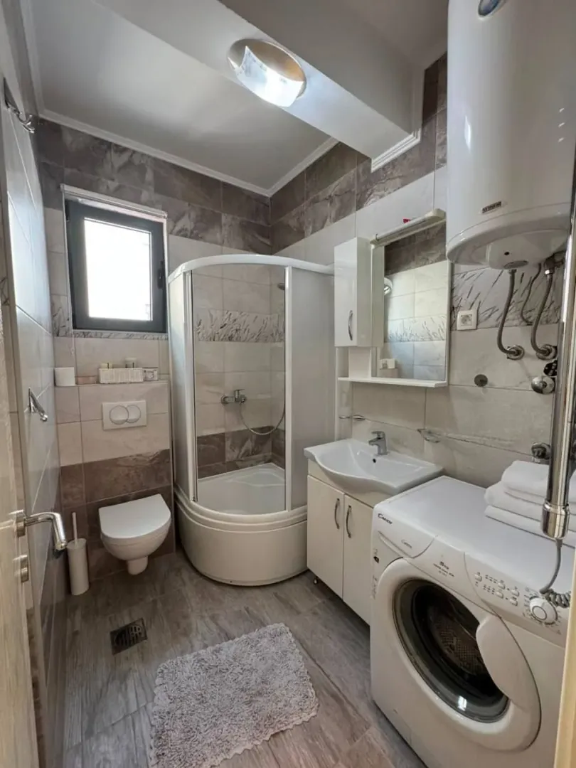 Rent, two bedroom apartment, 86m², Bečići, Budva
