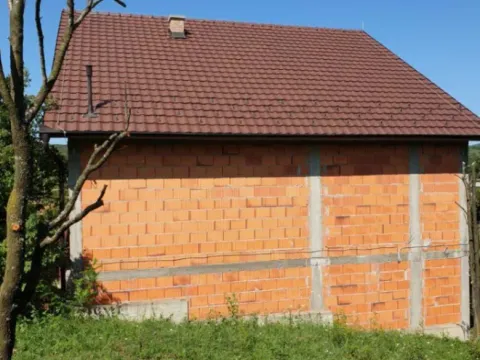 Sale, house, 350m², Banja Vrdnik, Irig - image 8