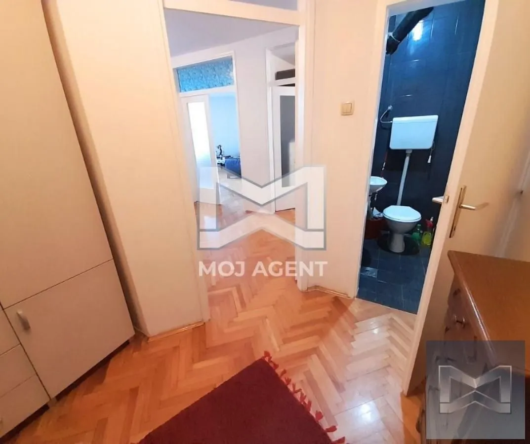 Prodaja, trosoban stan, 81m², Niš, Srbija