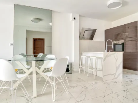 Sale, two bedroom apartment, 60m², Petrovac, Budva - image 13