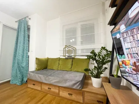 Izdavanje, jednosoban stan, 52m², City Kvart, Podgorica - image 3