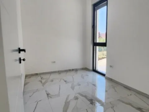 Sale, three bedroom apartment, 62m², Aerodrom, Kragujevac - image 2