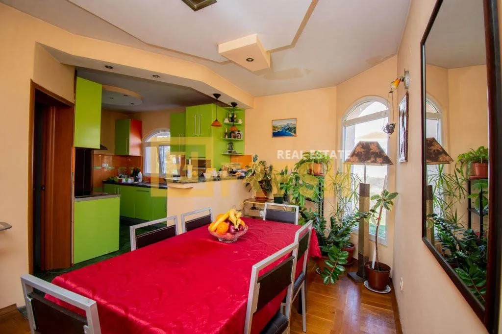 Sale, house, 180m², Donja Gorica, Podgorica