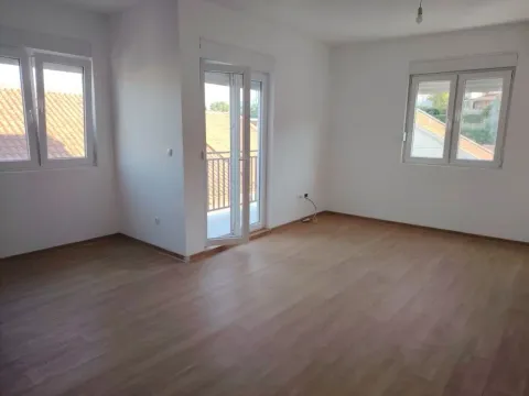 Rent, two bedroom apartment, 60m², Zelenika, Podgorica - image 3