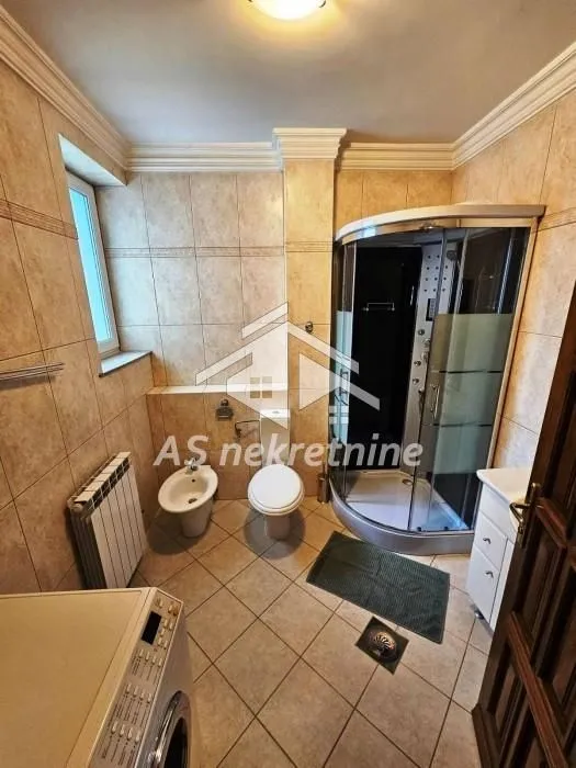 Rent, four bedroom apartment, 115m², Savski Venac, Beograd