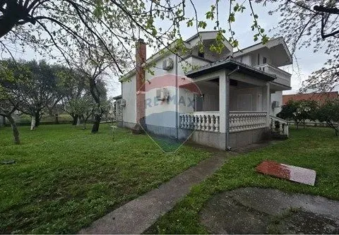 Izdavanje, kuća, 250m², Zabjelo, Podgorica - image 18