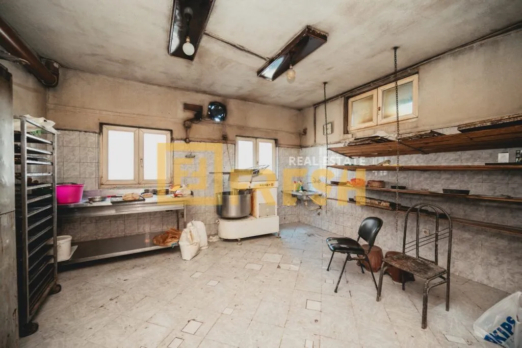 Rent, office space, 370m², Stari Aerodrom, Podgorica