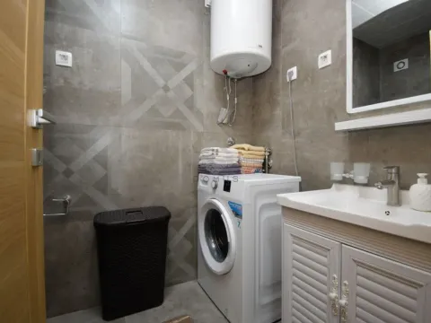 Rent, one bedroom apartment, 45m², Pobrežje, Podgorica - image 9