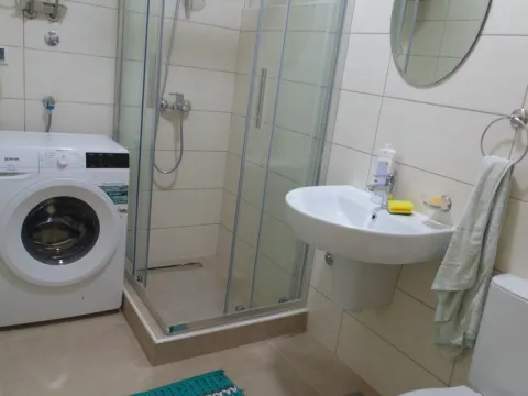 Izdavanje, dvosoban stan, 68m², Preko Morače, Podgorica - image 7