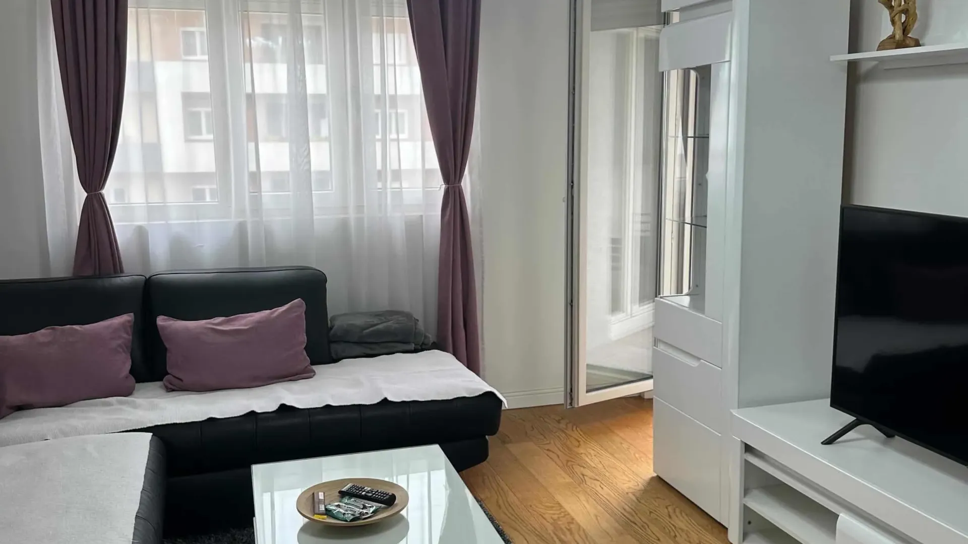 Rent, one bedroom apartment, 49m², Central Point, Podgorica