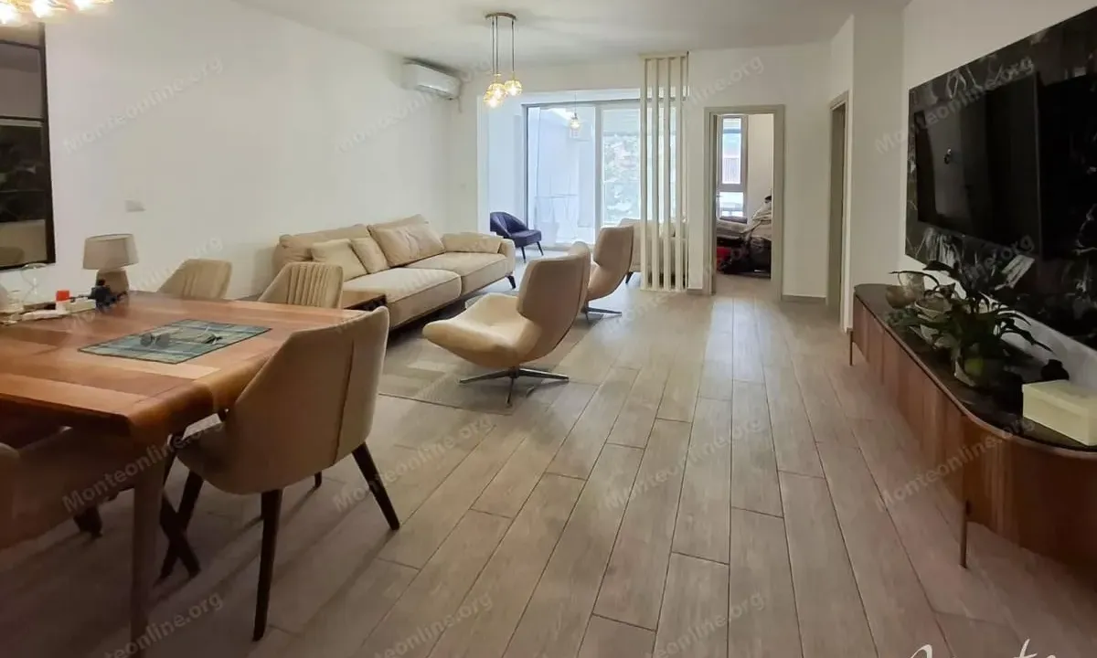 Prodaja, trosoban stan, 118m², Dubovica, Budva