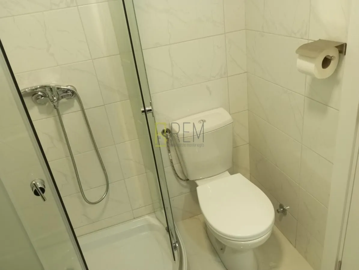 Prodaja, garsonjera, 27m², Podgorica, Crna Gora
