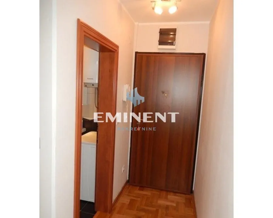 Rent, apartment, 40m², Vračar Sve Podlokacije, Beograd