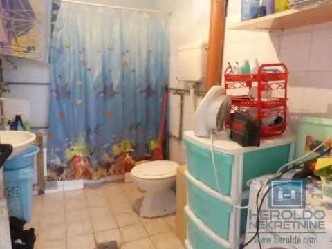 Sale, house, 250m², Štipljanski put, Jagodina - image 13