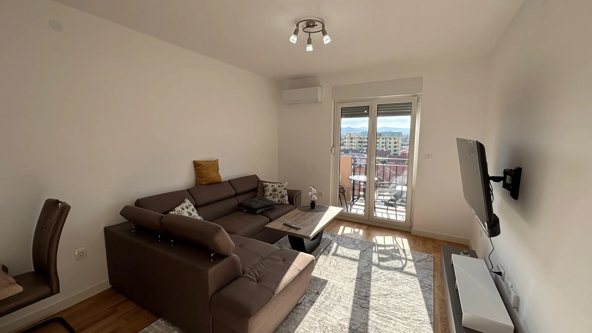 Rent, one bedroom apartment, 45m², Stari Aerodrom, Podgorica
