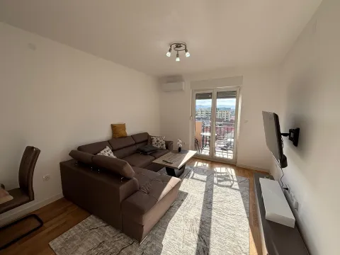 Rent, one bedroom apartment, 45m², Stari Aerodrom, Podgorica - image 3