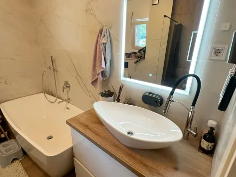 Prodaja, trosoban stan, 107m², Budva, Crna Gora - image 17