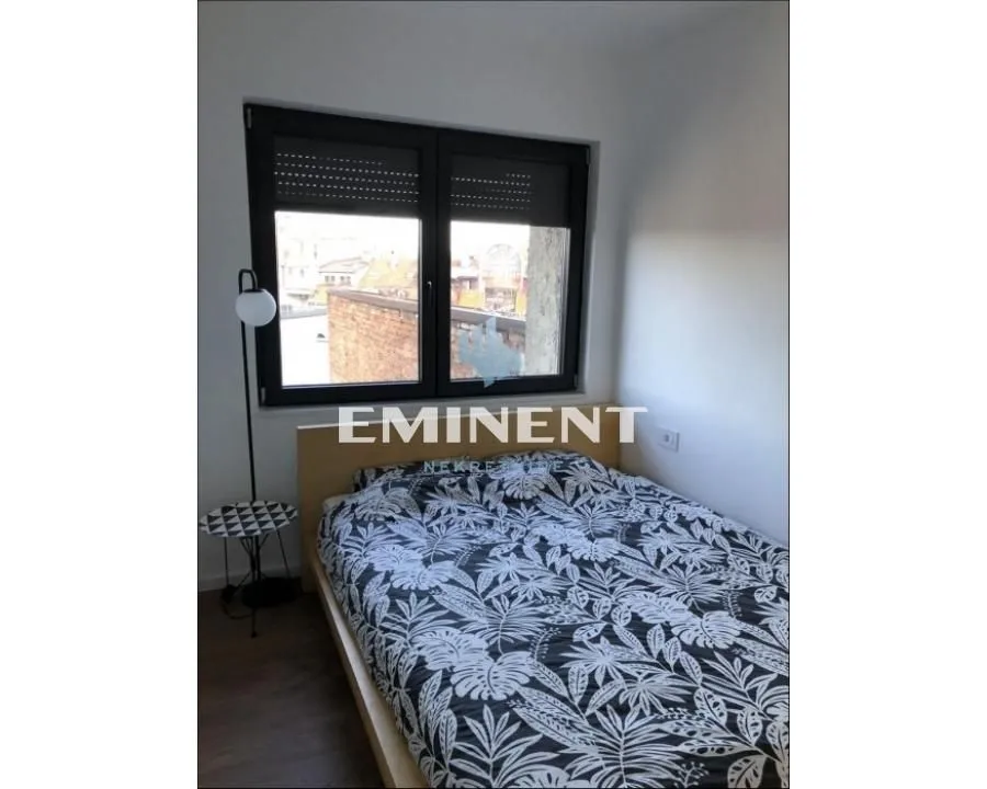 Rent, two bedroom apartment, 43m², Stari Grad, Beograd
