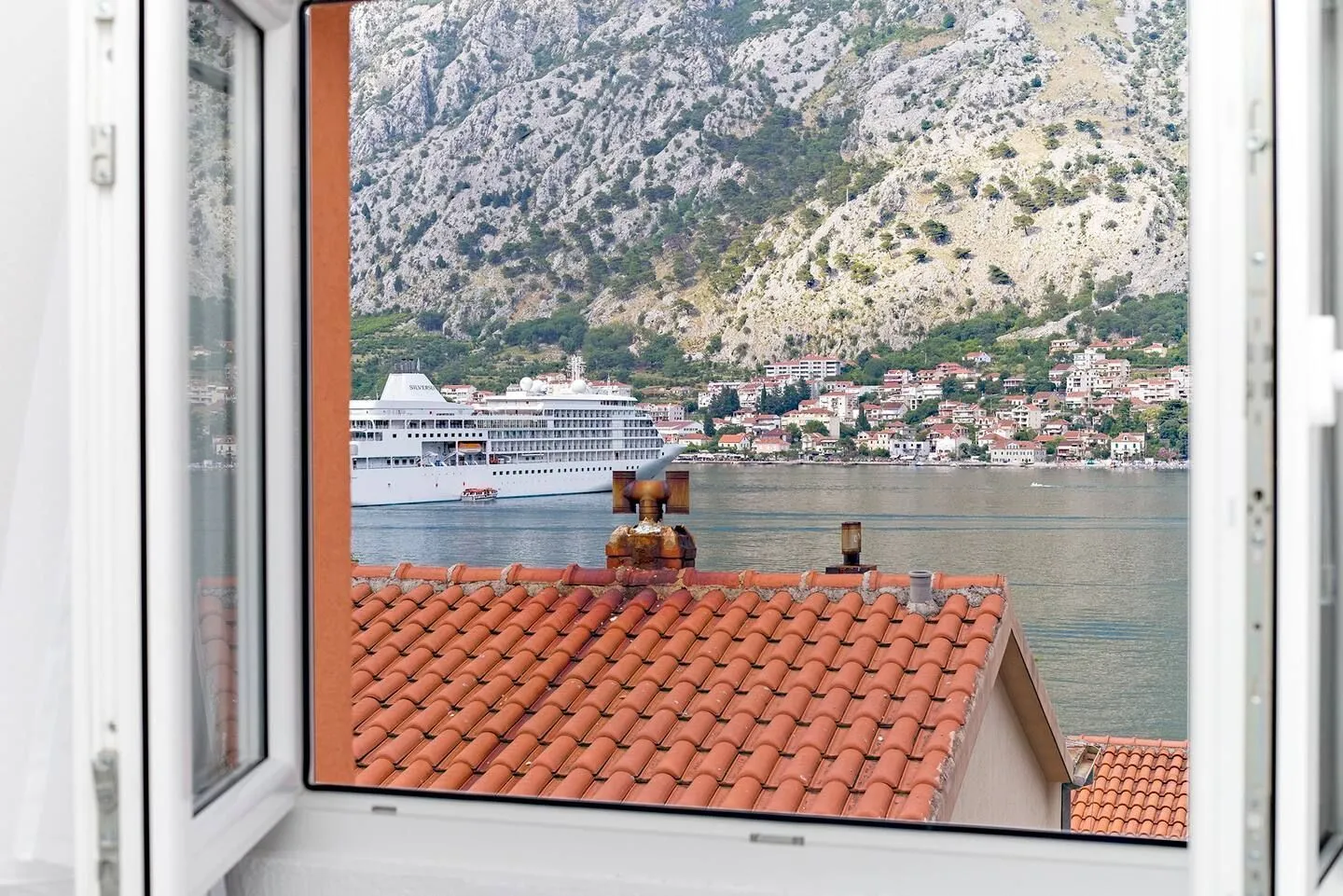 Prodaja, kuća, 423m², Muo, Kotor