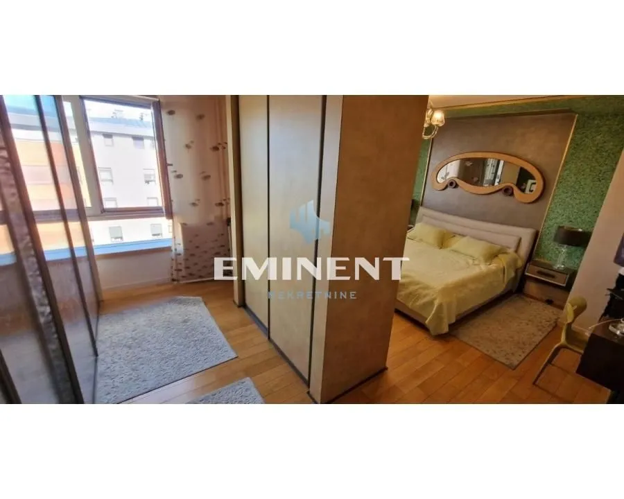 Rent, four bedroom apartment, 176m², Novi Beograd Blok 67, Novi Beograd Sve Podlokacije