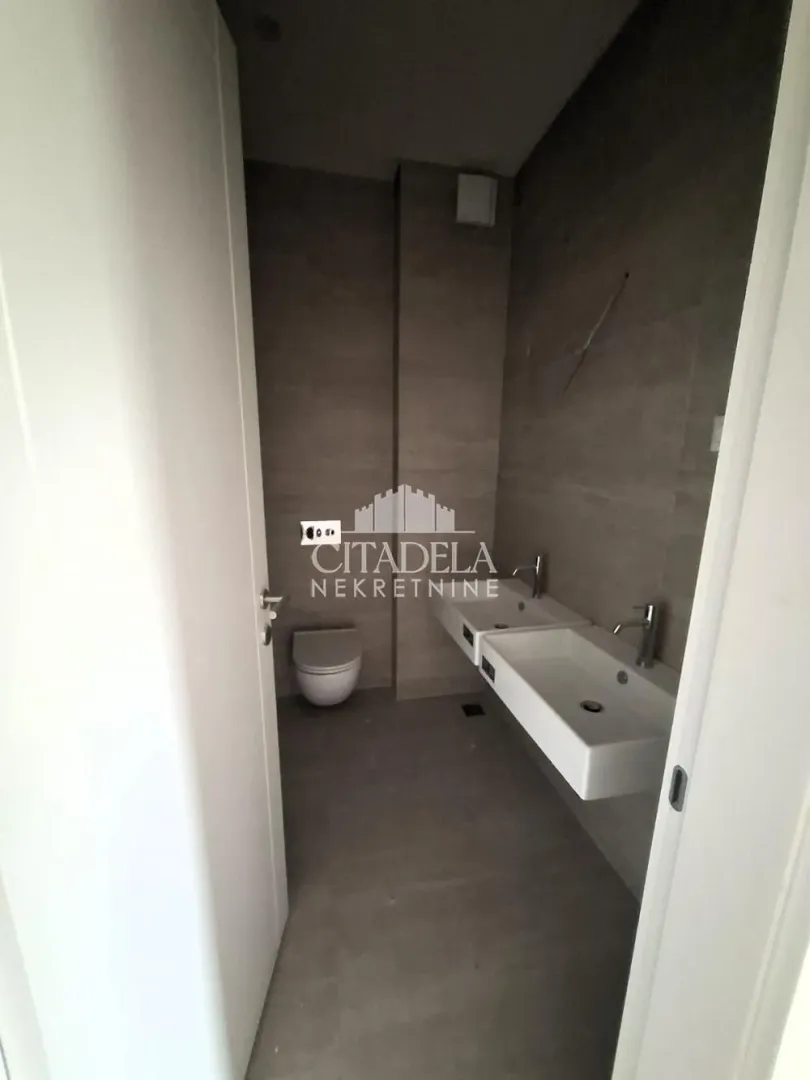 Sale, four bedroom apartment, 115m², Banovo Brdo, Beograd