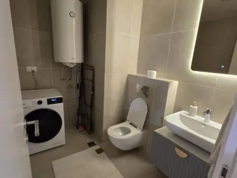 Izdavanje, trosoban stan, 70m², Karaburma, Palilula Sve Podlokacije - image 6