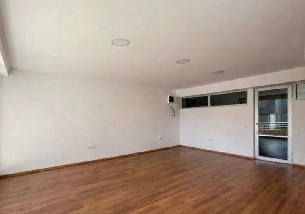 Rent, office space, 47m², Rozino, Budva