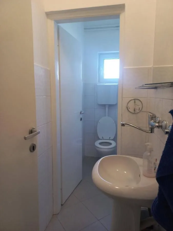 Rent, office space, 120m², Mali Mokri Lug, Zvezdara Sve Podlokacije