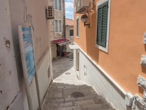 Prodaja, poslovni prostor, 102m², Stari Grad, Herceg Novi - image 5