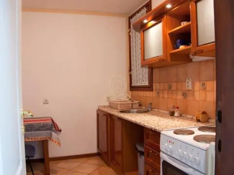 Rent, three bedroom apartment, 80m², Vračar Sve Podlokacije, Beograd - image 4