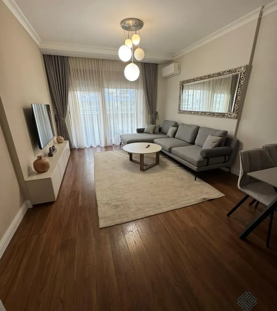 Izdavanje, jednosoban stan, 52m², Master Kvart, Podgorica