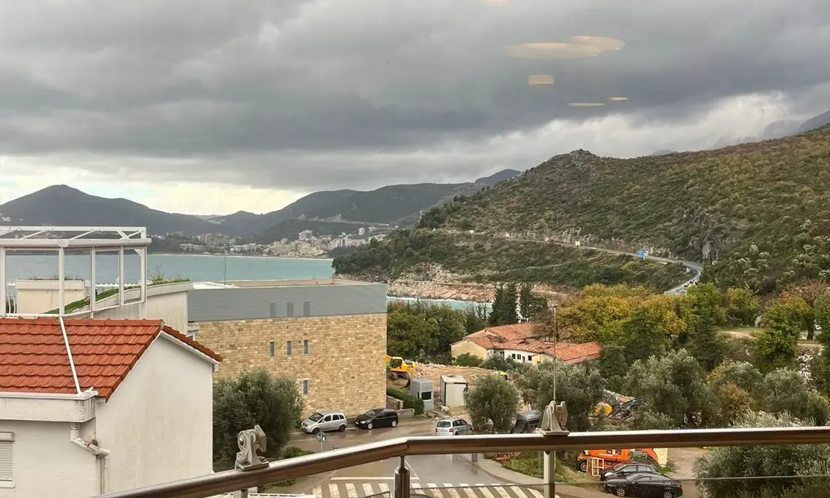 Sale, two bedroom apartment, 74m², Pržno, Budva